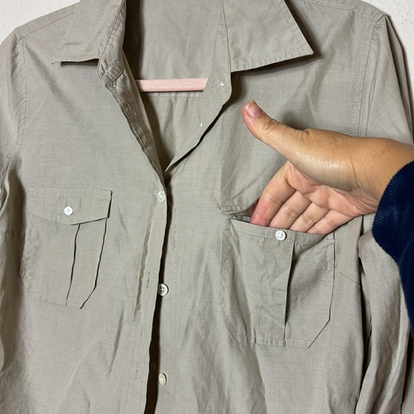 J. Crew 100% Cotton Button Down Shirt Roll Up Sleeves Beige size Medium - Picture 4 of 9